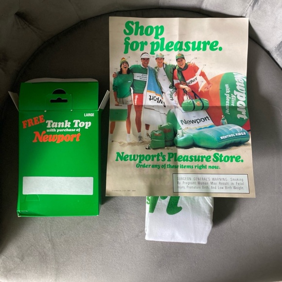 Vintage Newport Tank - Picture 3 of 3